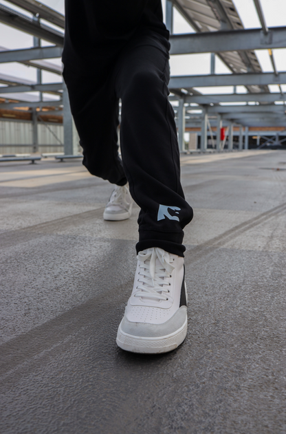 Jog Black